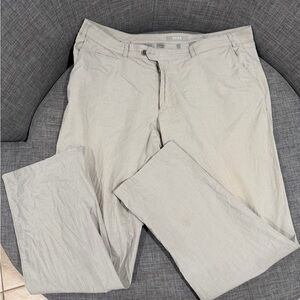 Brax Men's Classic Khaki Pants